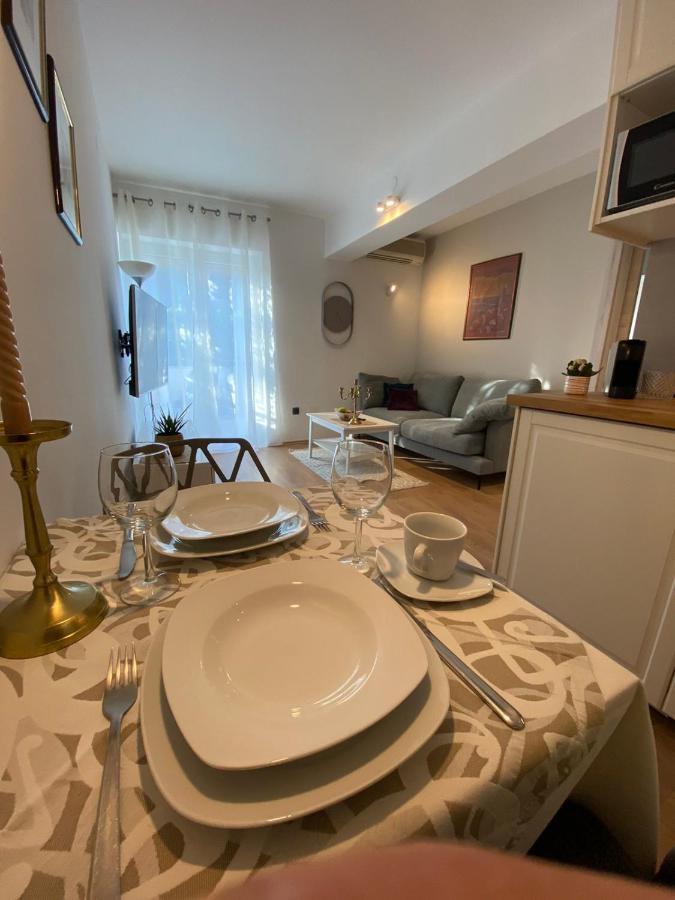 Apartments Fantasia Pula Exterior photo